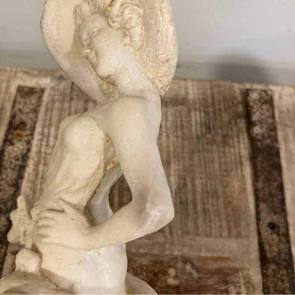 Cast Resin Statue Woman with Dogs Cream Colored Sculpture - Picture 5 of 16